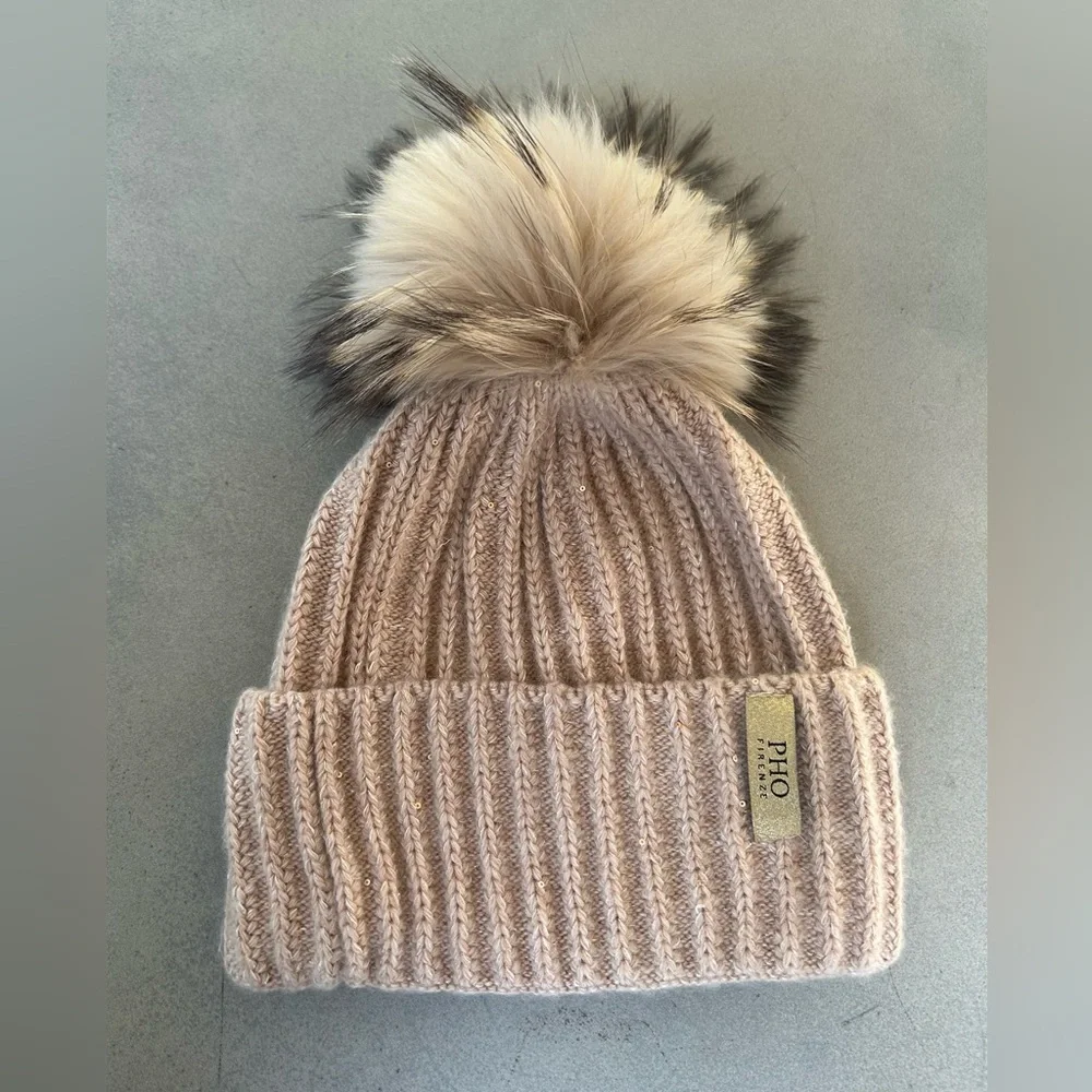 PHO FIRENZE Beige Knit Beanie with Large Two-Tone Fur Pom-Pom & Sequins OS NWT - Picture 1 of 3
